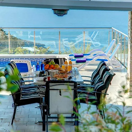 Dami By Vintage Travel * Lloret de Mar